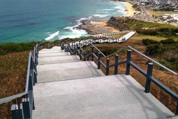 Newcastle Stairs to Southern End - Wagners
